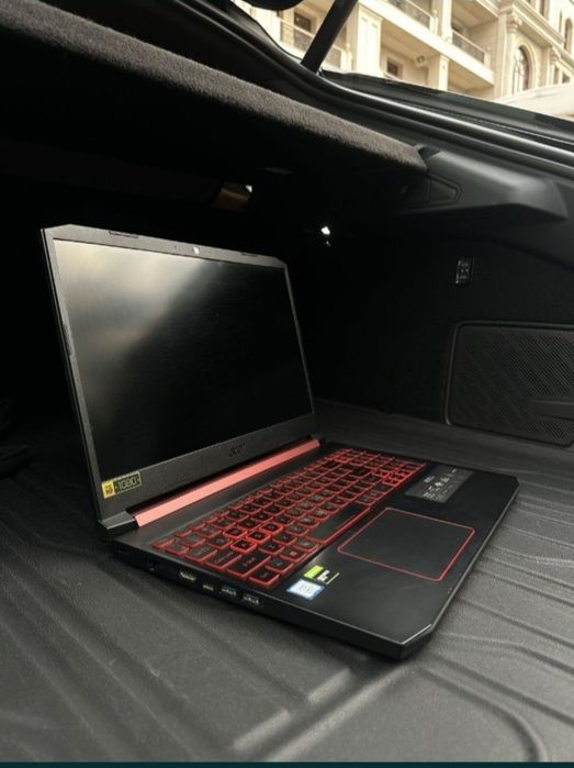 Acer nitro 5 торг неболшой есть