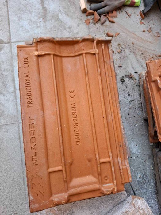 Подарявам Керемиди - керамични - употребявани