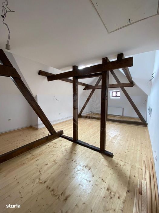 Spațiu Comercial // Birouri, 4 camere, ultracentral, Ploiesti