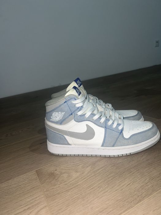 Jordan 1 hyper royal