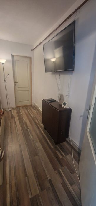 Inchiriez garsoniera mobilata Valea Roșie