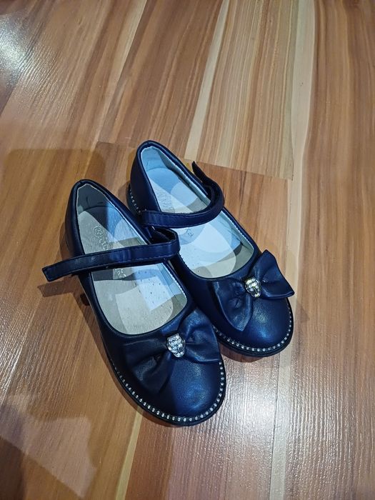 Продаются детские туфли! Недорого!