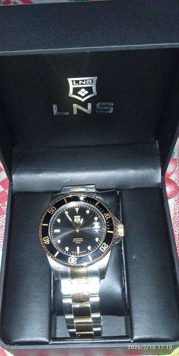 Kompaniya ishlab chiqargan soat sotiladi