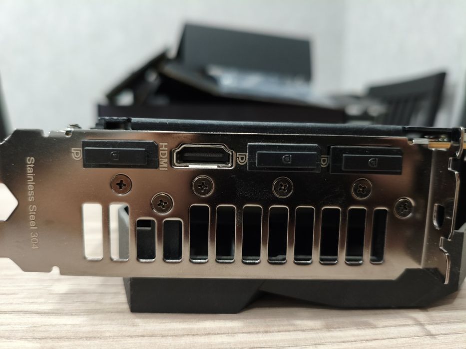 Видеокарта Asus AMD Radeon RX 6700XT 12gb