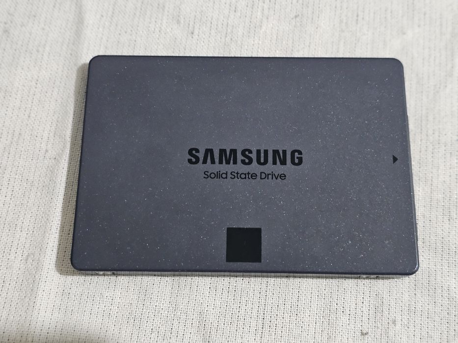 SSD 2.5" Samsung Kingston Micron