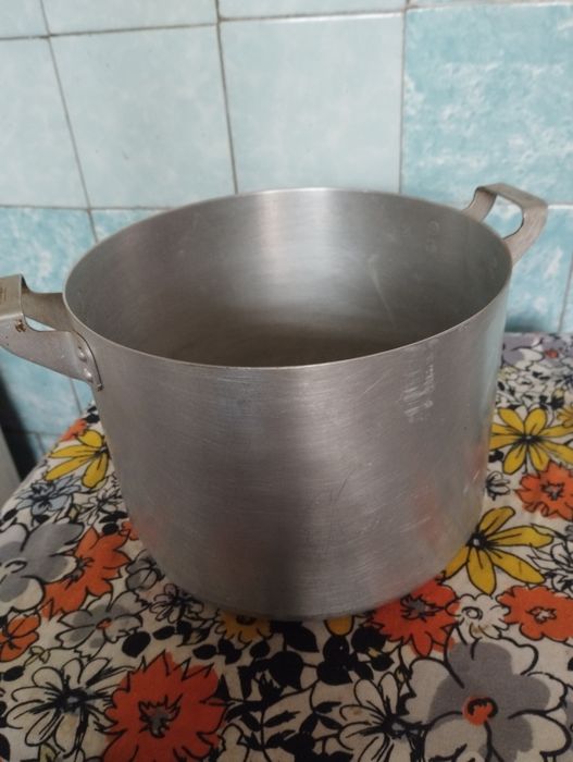 Продается кастрюля алюминиевая, контейнер, форма для выпечки