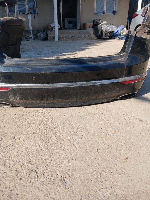 Задний бампер на КИЯ  К7 2013года