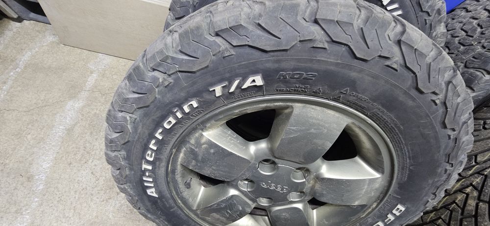 Джанти с гуми 17” jeep wj bf goodrich AT