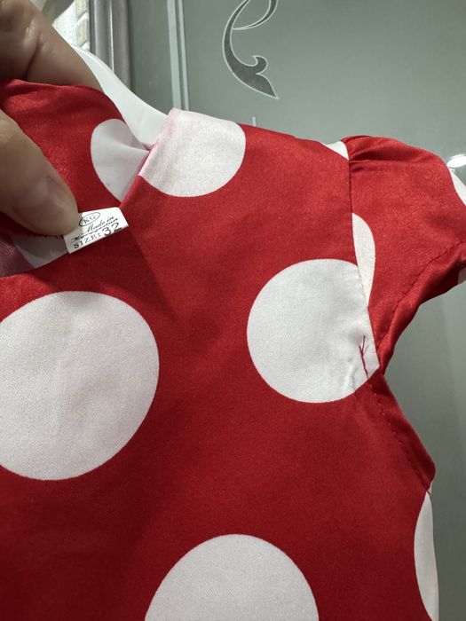 красное горошек платье детская