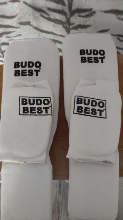 Кимоно с 2 колана и протектори 140см