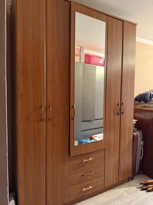 Продам Шкаф гардероб