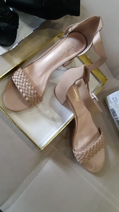 Женские босоножки,летние