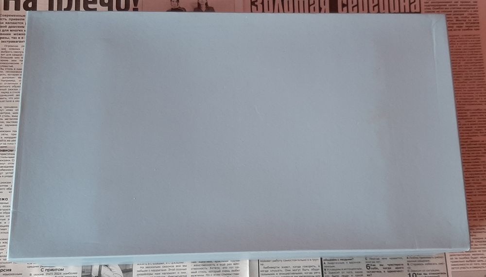 Чайный набор двух цветов и набор Фужеров.