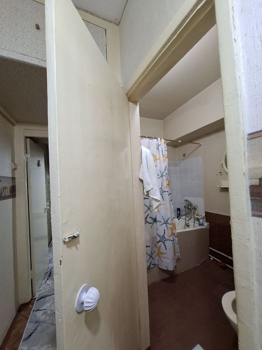 Arenda Cilonzor 7 kvartal,  Lutfiy kocha 1xona arenda 42 kv balkon