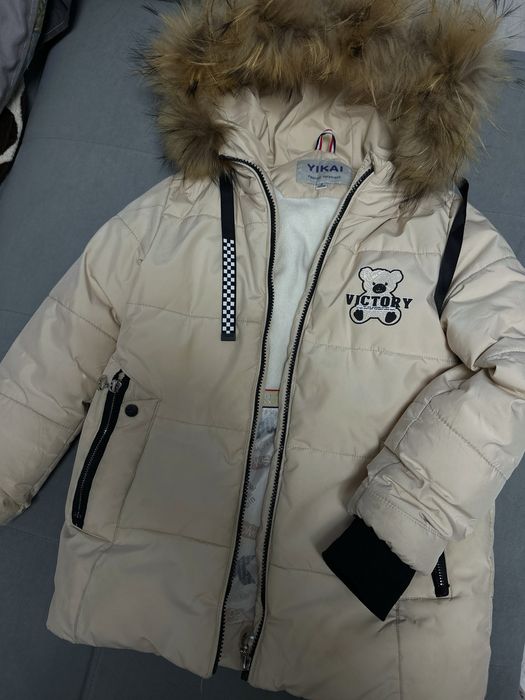 Продам  куртку демисезоную,