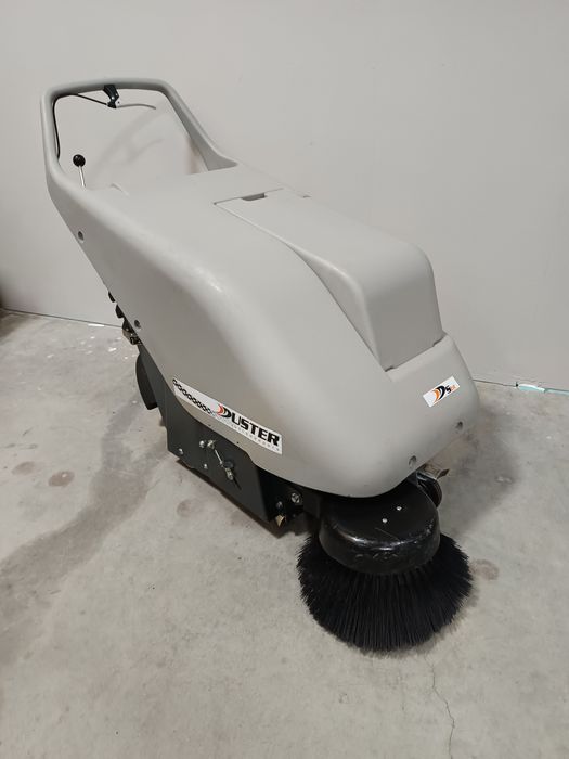 Метачна акумулаторна машина Duster