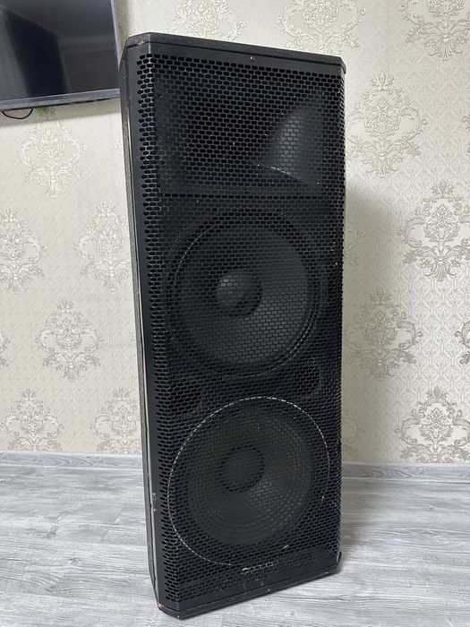 Музыкальная аппараратура колонка 1 штук