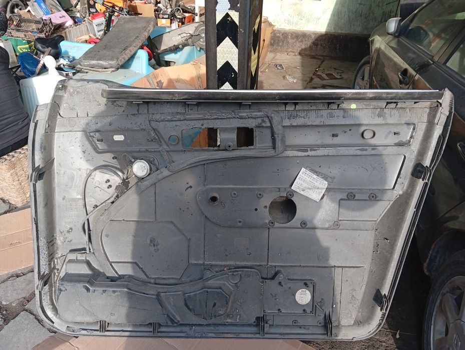 Продам обшивку на Ауди С4