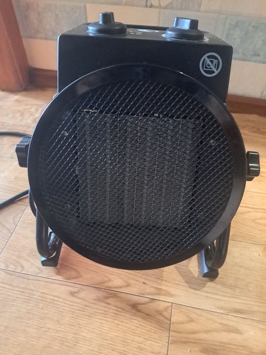 Продам , тепловую пушку