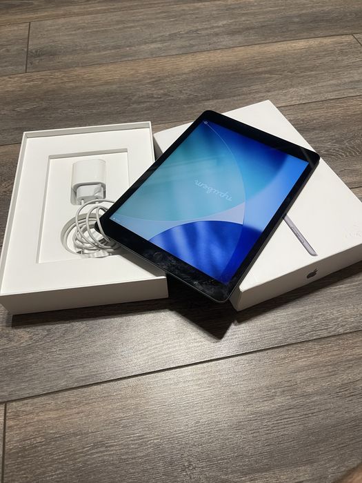Apple iPad 9 10.2 Wi-Fi + Cellular 4G