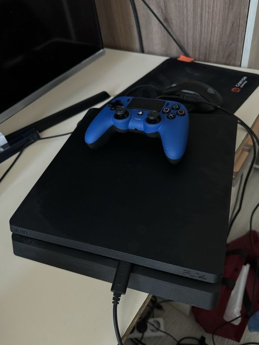 PlayStation 4 slim