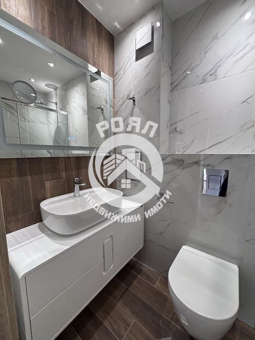 Продава се Четиристаен апартамент в Пловдив, Христо Смирненски - 109 кв.м за 1424 €/кв.м - Снимка #8