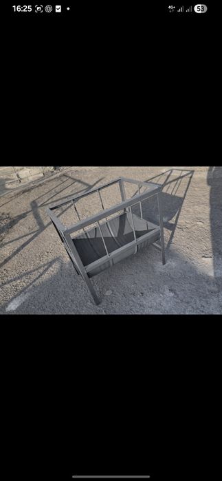 Продам кормушку...