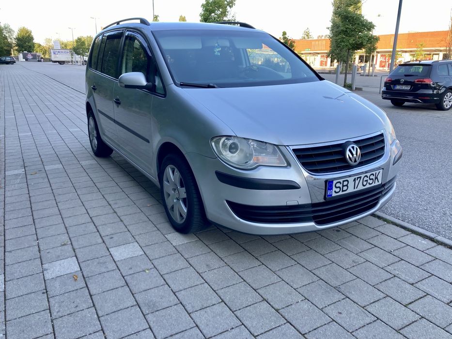 VOLKSWAGEN Touran 2007 — imagine 3