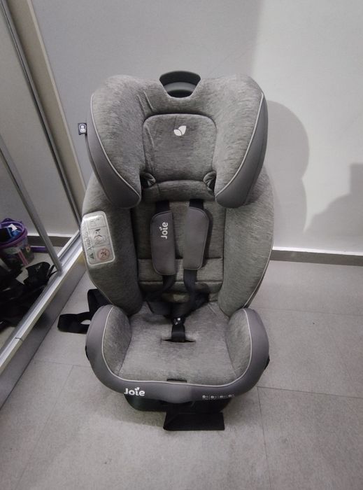 Vand scaun auto pentru copii