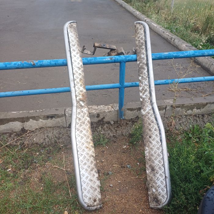 Парог на Тайота рав4...