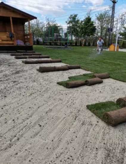 Gazon Rulou Cu Sistem De Irigare – Execuție Completă, Preț în Privat