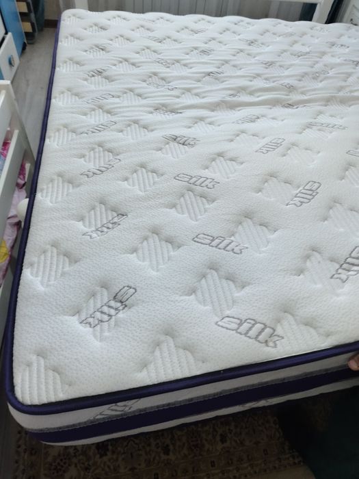 Кровать 200х180.200х140 2шт