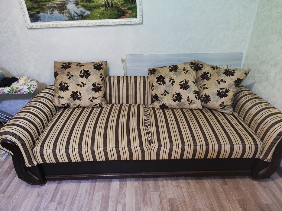 Продам диван и кресло