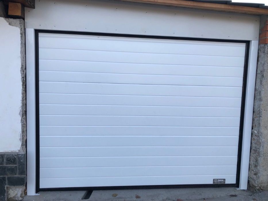 - 22 % Секционниврати и ролетни, щори и автоматика качество и лукс