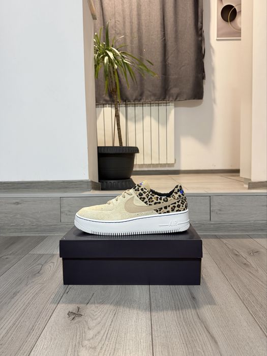 Nike Air Force 1 Low Sage Prm