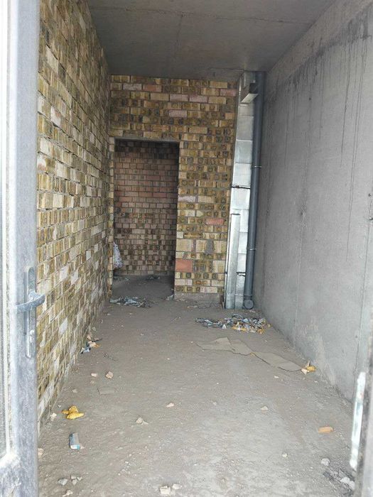 Срочно...Сергели индекс бозори оркасида греен хоусе 1 хона 5-этаж