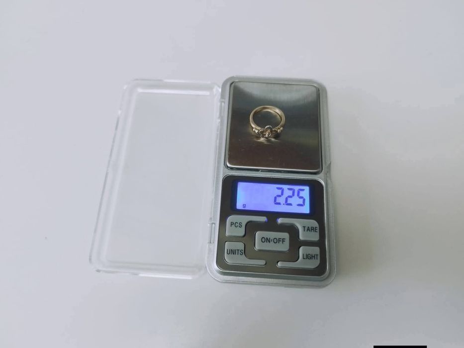 Vechi inel argint 925 placat cu aur.