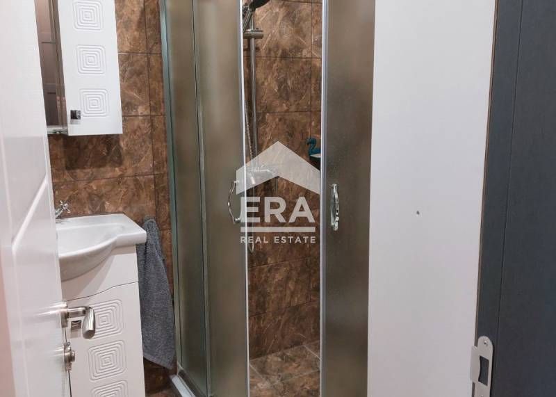 Дава се под наем Едностаен апартамент в к.к. Св.Св. Константин и Елена - 40 кв.м за 360 € - Снимка #8