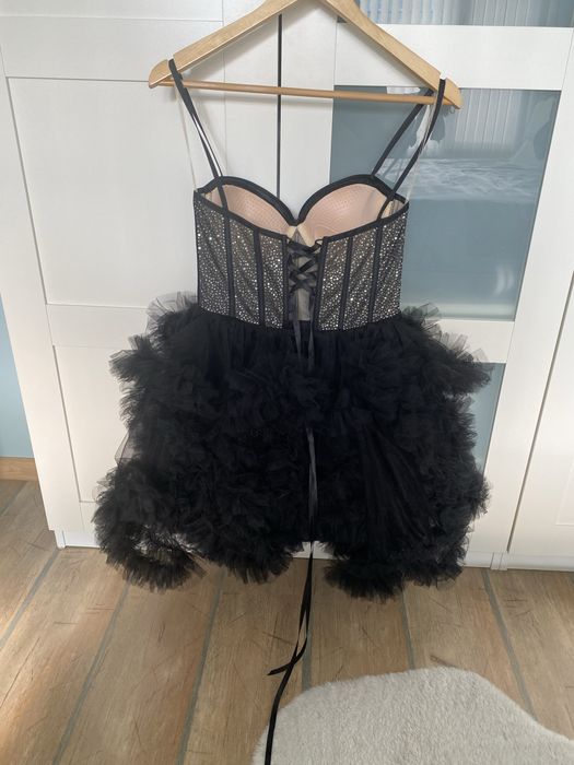 Официална рокля