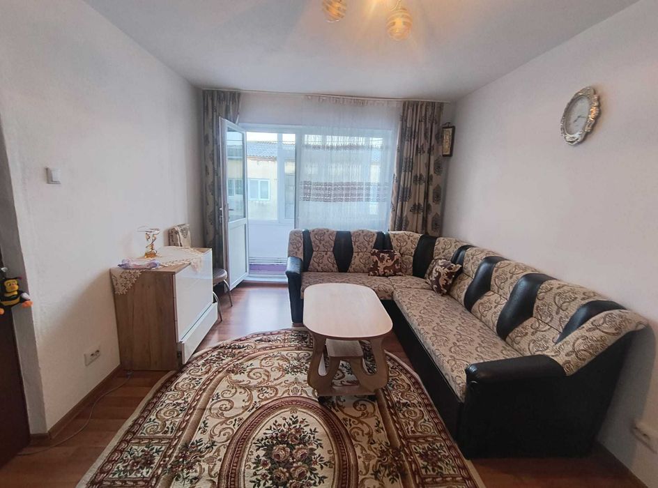 Închiriez apartament 2 camere