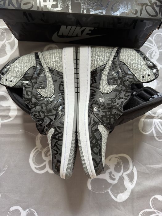 Adidasi Jordan 1 High Rebellionaire