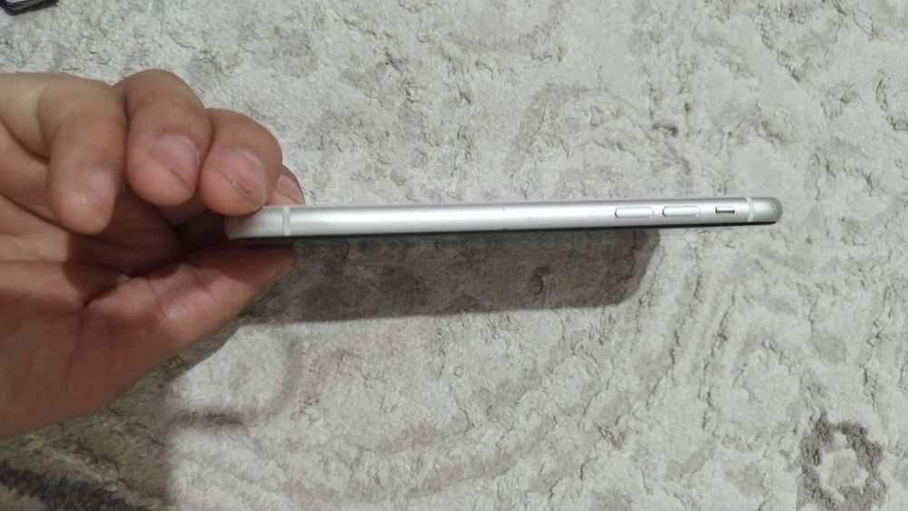 Айфон 11 64 г сатылады