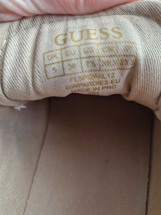 GUESS Ниски маратонки 'Beckie' в Бежово