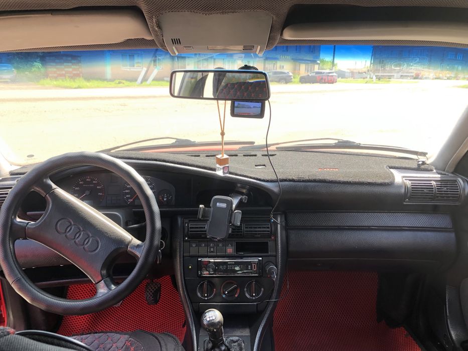 Продам Ауди 100 с4