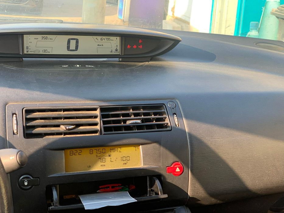 Citroen c42006 1.6i full