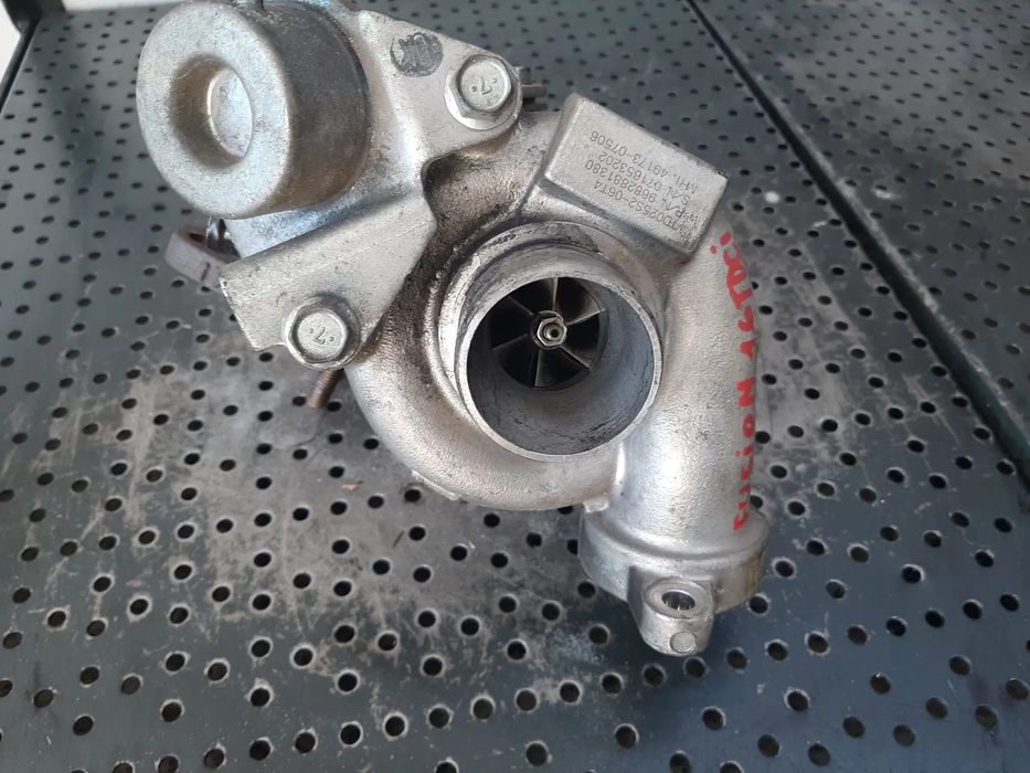 turbina ford fiesta focus 2 1.6 tdci peugeot 207 307 1.6 hdi  9682881380