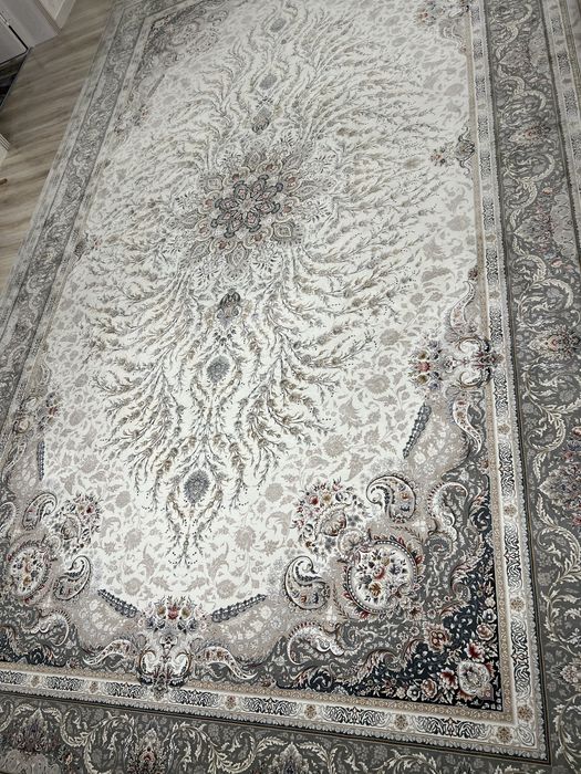 Продам Ковёр для гостиной пр Иран