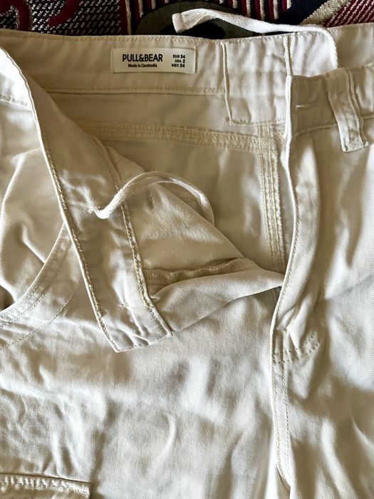штыны с кармаными кремового цвета плотные PULL&Bear