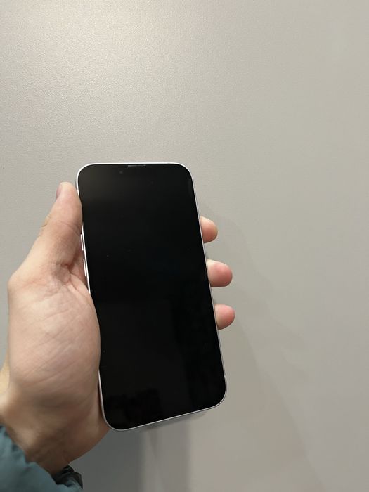 Продам Iphone 14