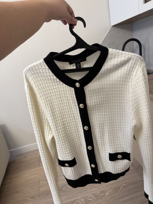 Продам женскую кофту